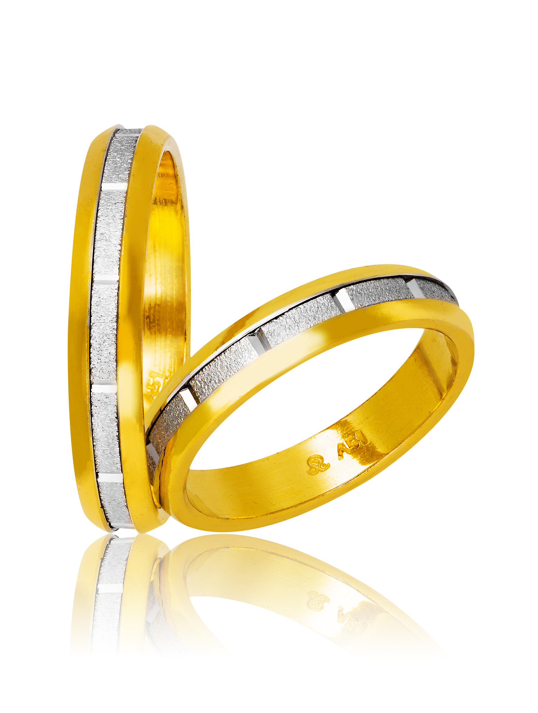 Βέρες γάμου απο χρυσό &  σαγρέ λευκόχρυσο 4.3mm.